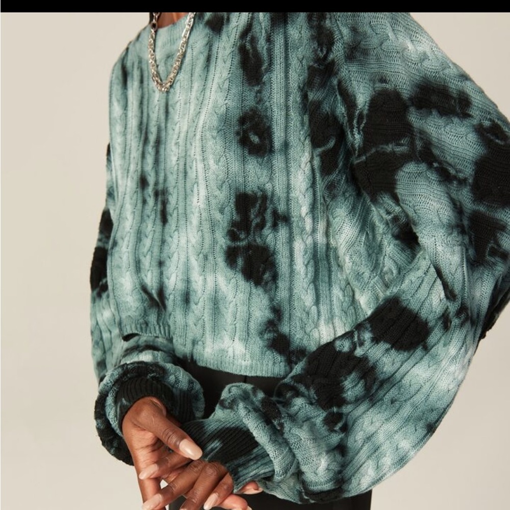 Tie dye teal navy knit cropped sweater. 100% Cotton - Picture 6 of 10